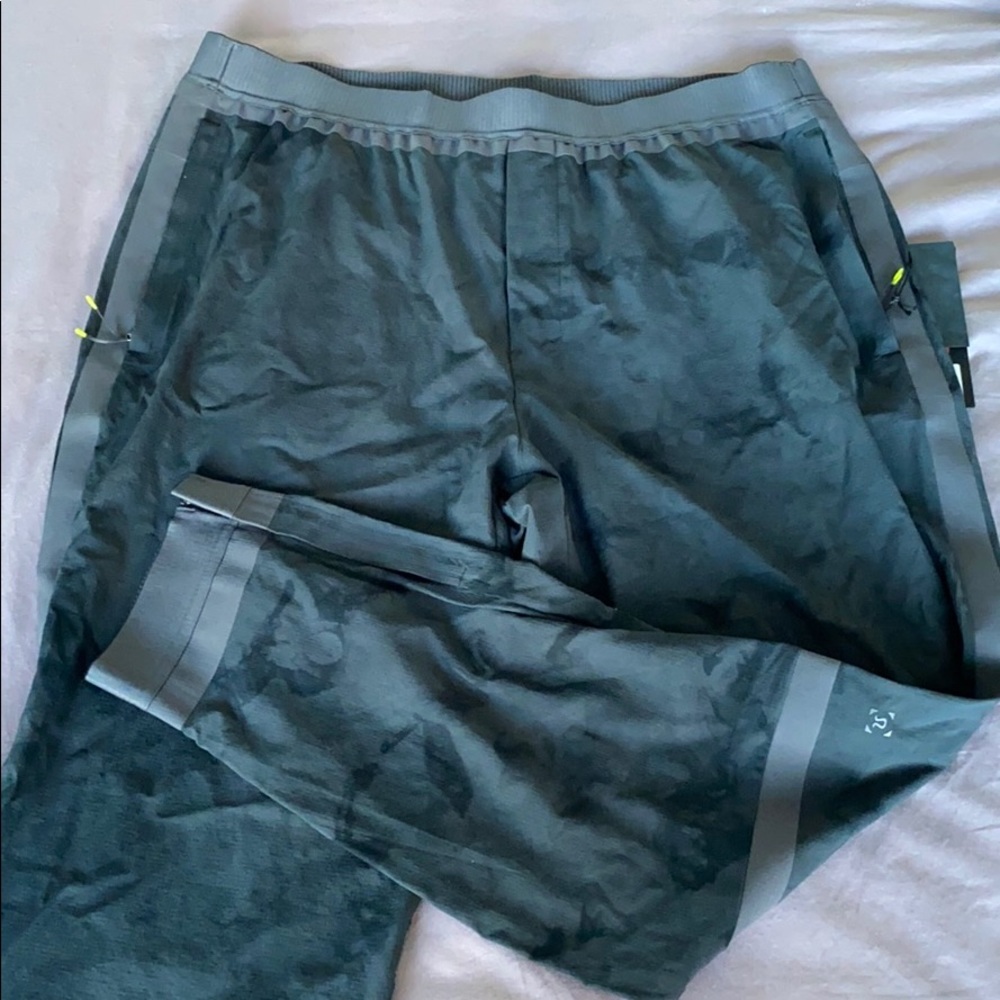 Lululemon Take the Moment Jogger